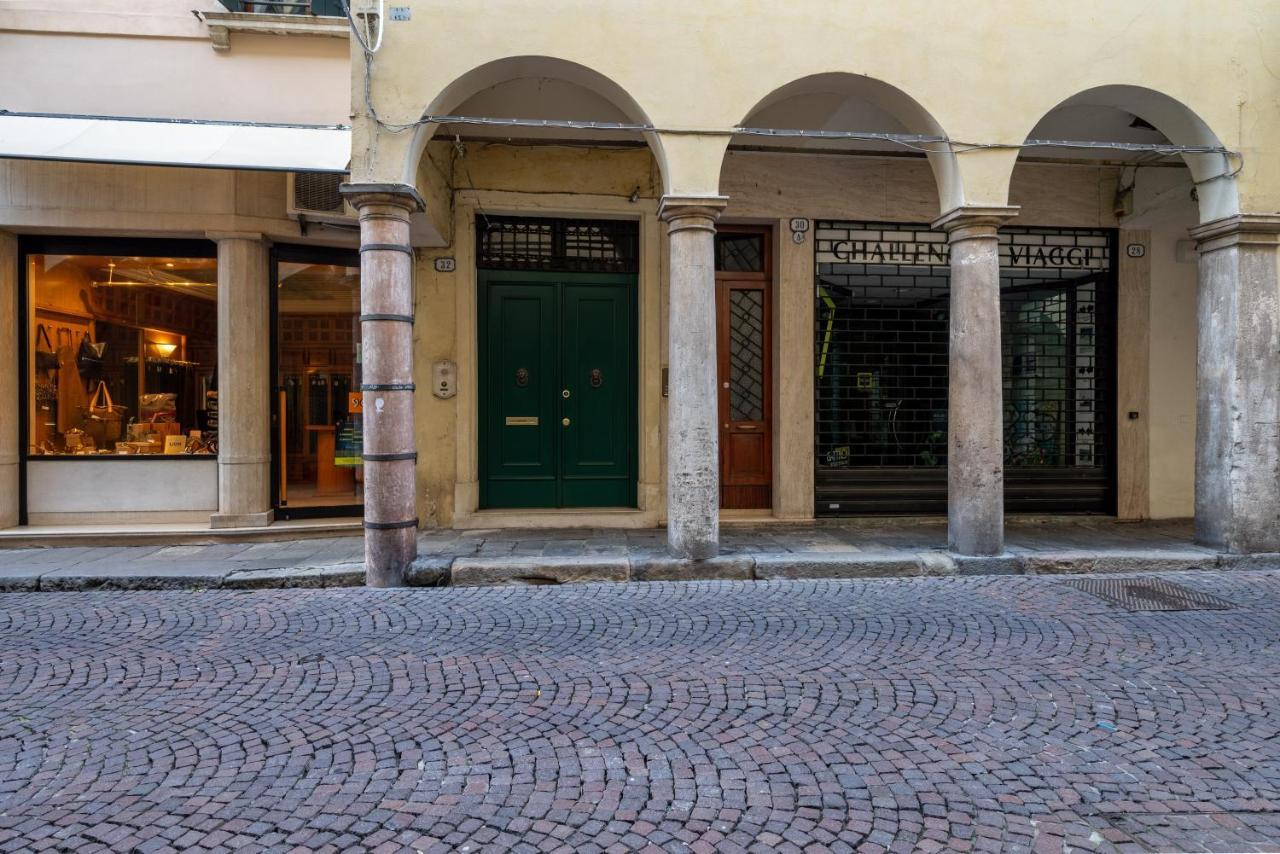 Piazza Delle Erbe Central Apartment Padoue Extérieur photo